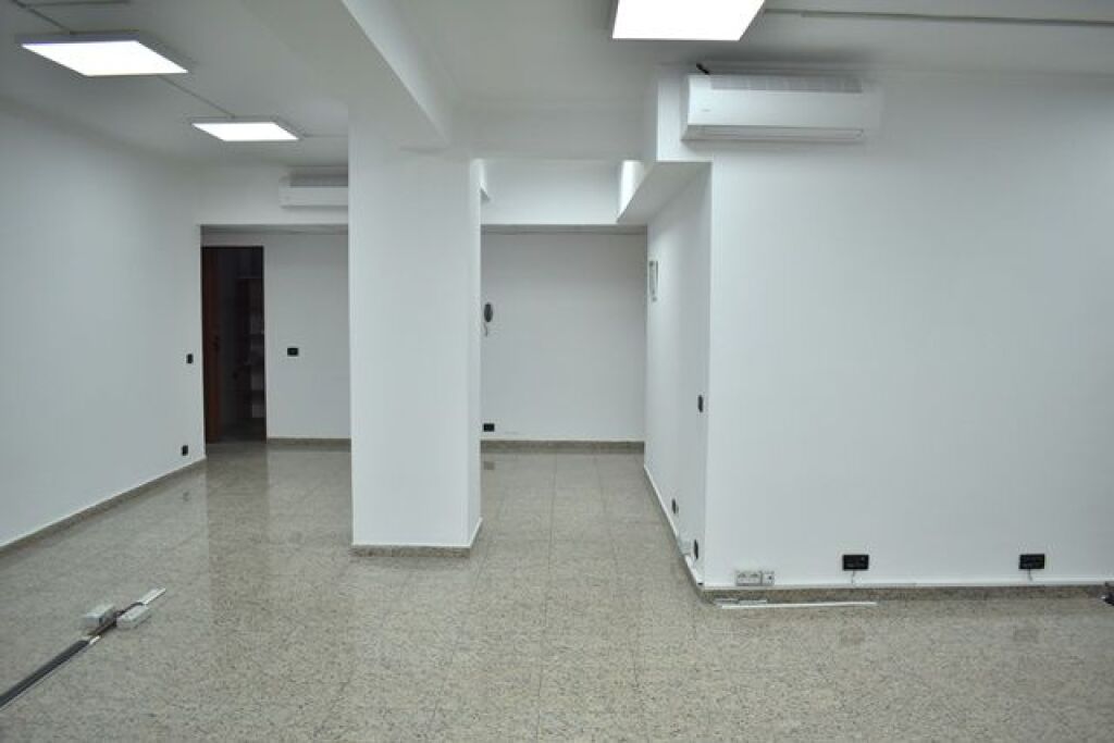🏢 **FOR RENT | OFFICE – CENTER**