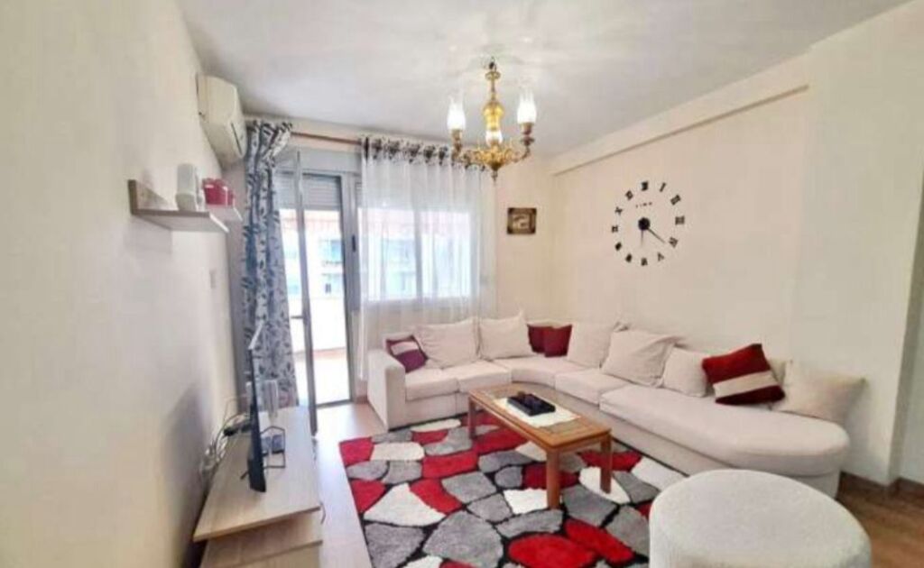 Affitto | Apartament 2 + 1 | Condor Center | 750 €/mese