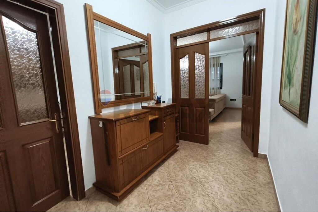 Apartament 2+1+2 me qera Myslym Shyri