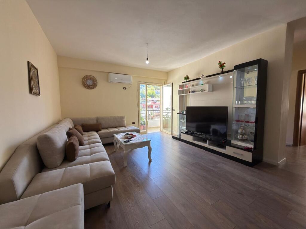 Appartamento 2+1+2 in Vendita – Tribunale, Vlorë