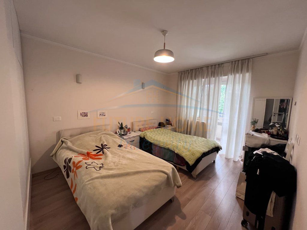Shitet, Apartament 1+1, Shkolla e Baletit, Tiranë.