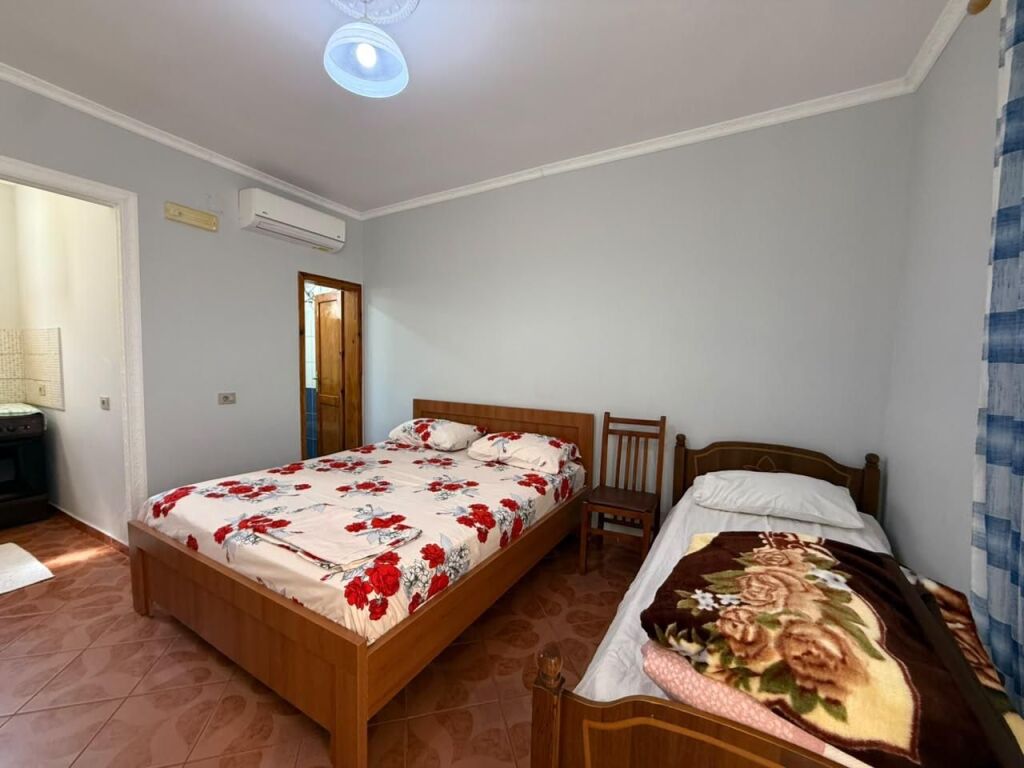 🏠 JEPET STUDIO ME QIRA AFATGJATE – VLORË.