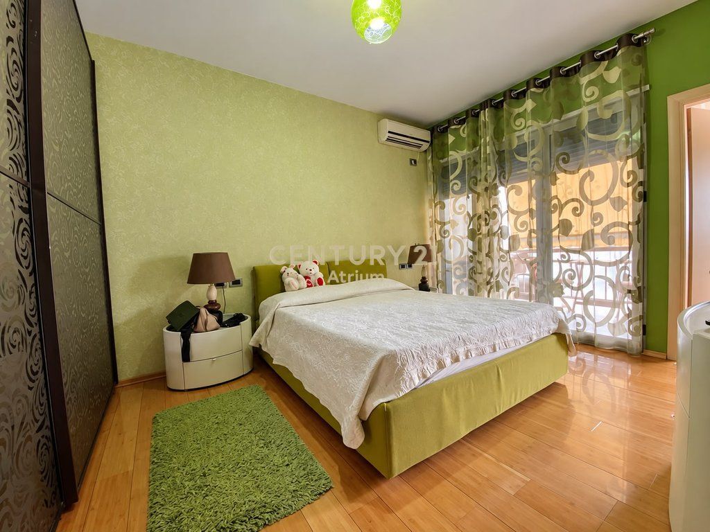 FOR RENT APARTMENT 3+1+2+2 BALCONIES NEAR ISMAIL QEMALI HIGH SCHOOL !