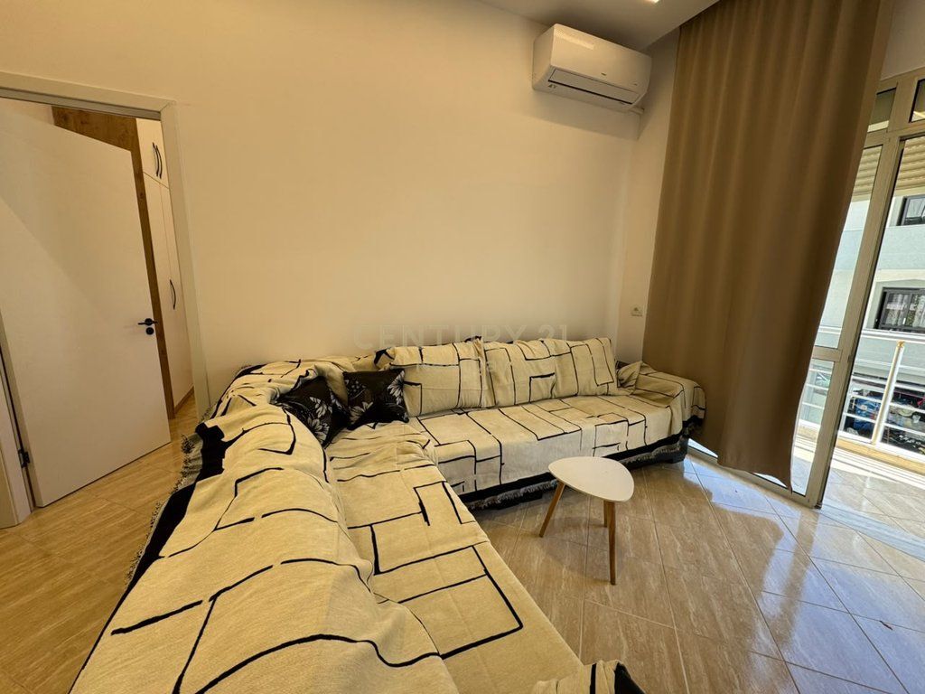 Apartament 2+1 Me Qira në Plazh, Durrës - 650€ | 87 m²