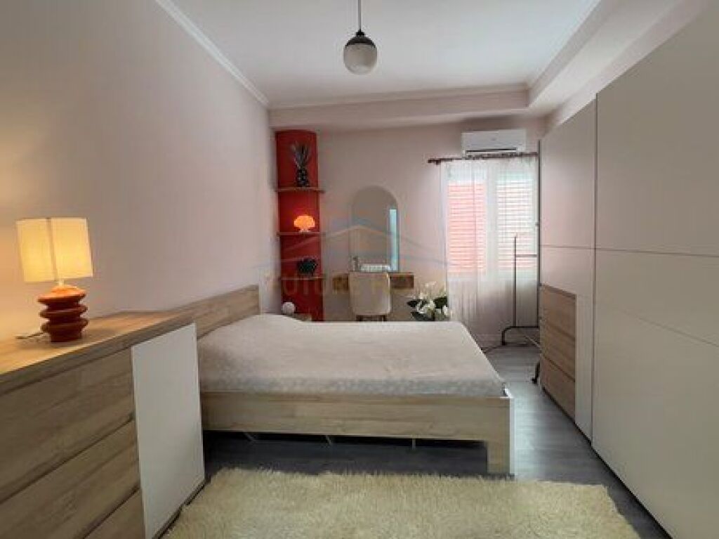 Affitto, Appartamento 2+1+2, vicino a Lake View, Tirana