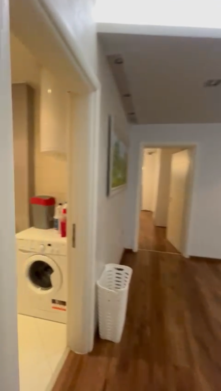 Apartament 2+1, Stadiumi Dinamo!