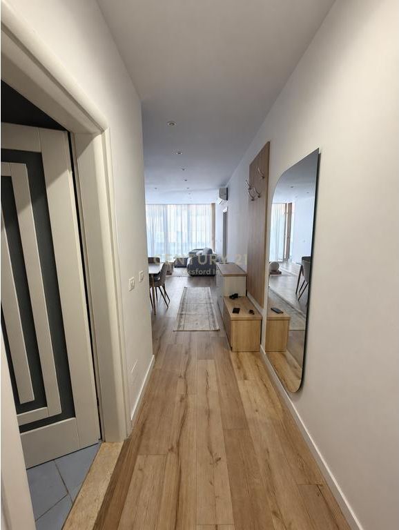 JEPET ME QIRA APARTAMENT 1+1 ME TARRACË, TEK MERIDIANI, SHKODËR