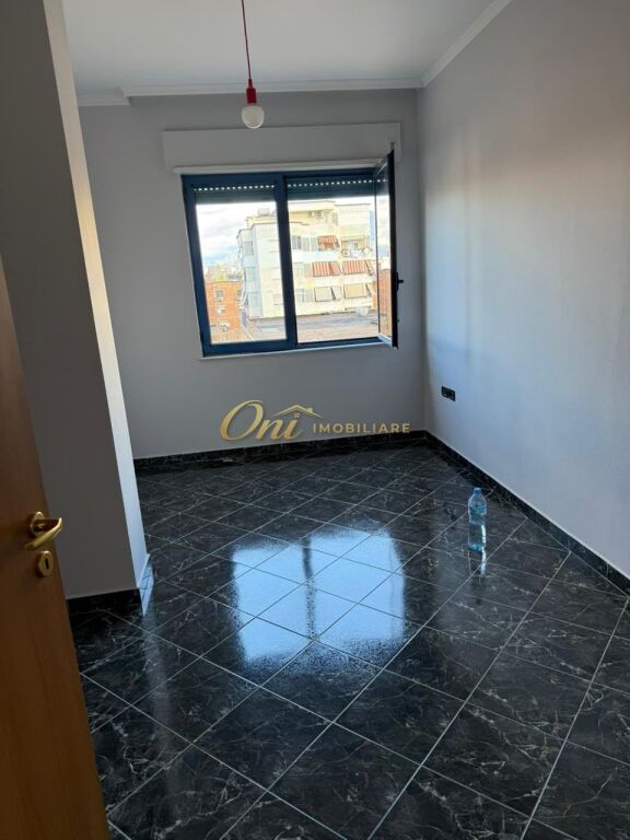 ELBASAN STREET APARTMENT FOR RENT 2+1+2