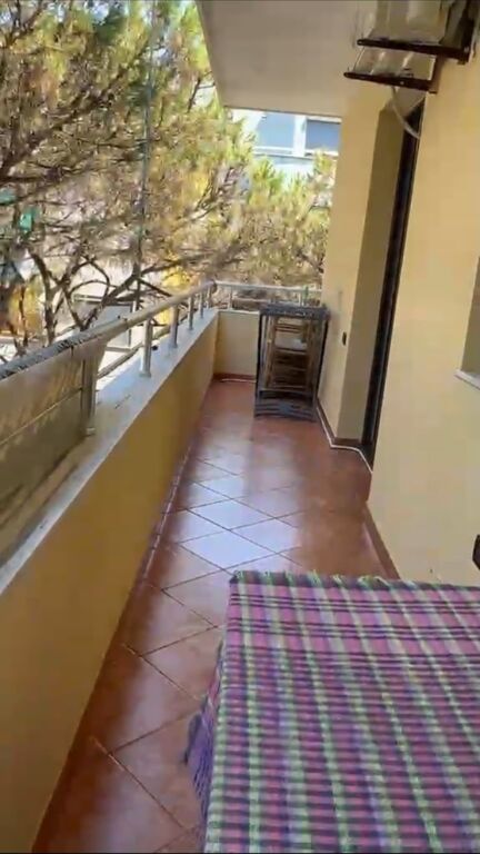 Shitet apartament 1+1 në Mali i Robit