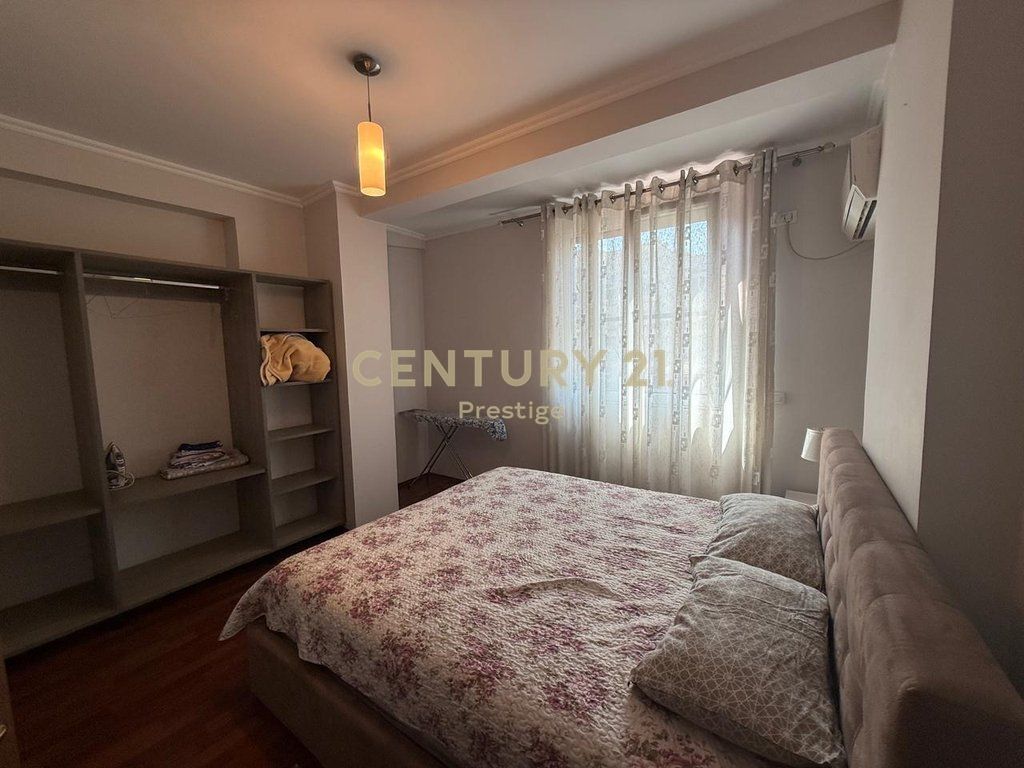 APARTMENT 3+1+2 FOR RENT, KAVAJES STREET!