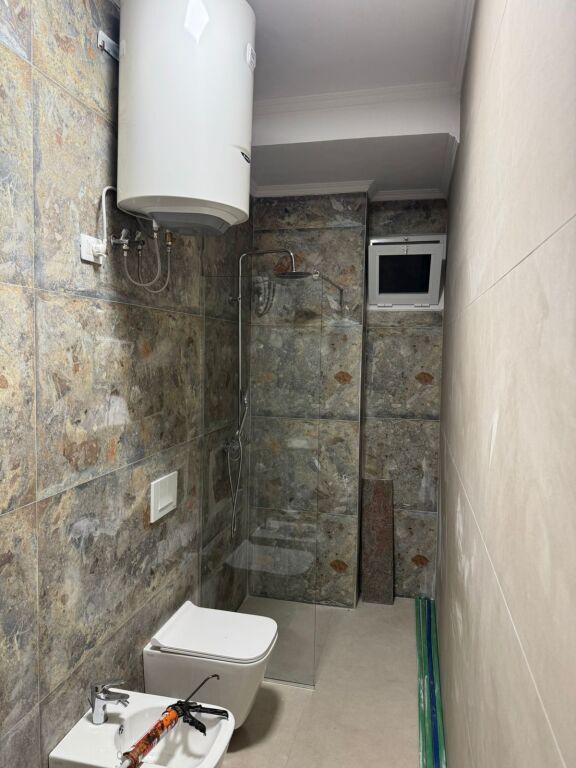 Qera | Apartament 2 + 1 | Rruga 5 Maji | 650 €/muaj