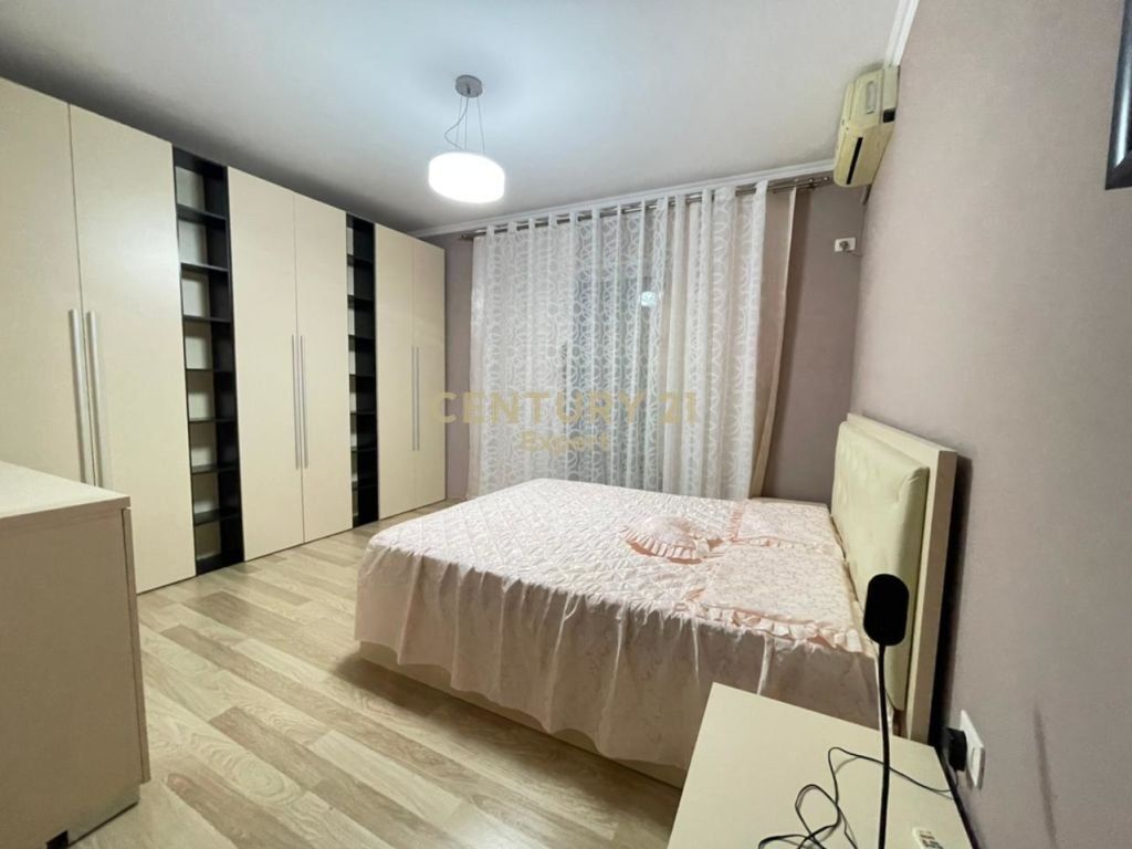APPARTAMENTO 2+1+2 IN AFFITTO – VIA KAVAJËS, TIRANA