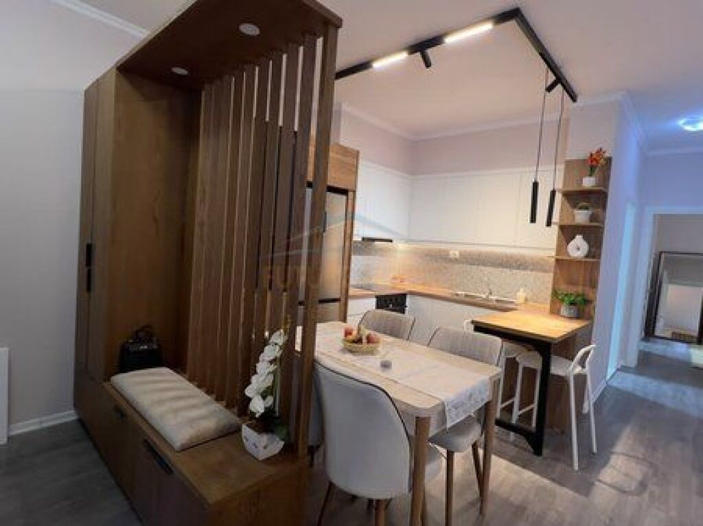 Affitto, Appartamento 2+1+2, vicino a Lake View, Tirana