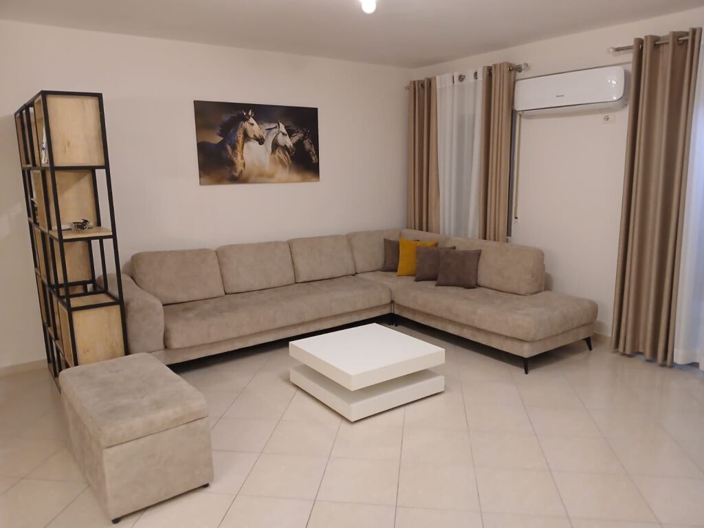Apartament Për Qira Afatgjatë