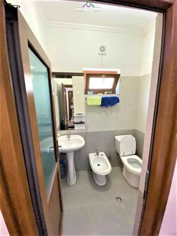 Kat Vile Me Qera 1+1 Tek Rruga e Elbasanit (ID BV22213) Tirane.