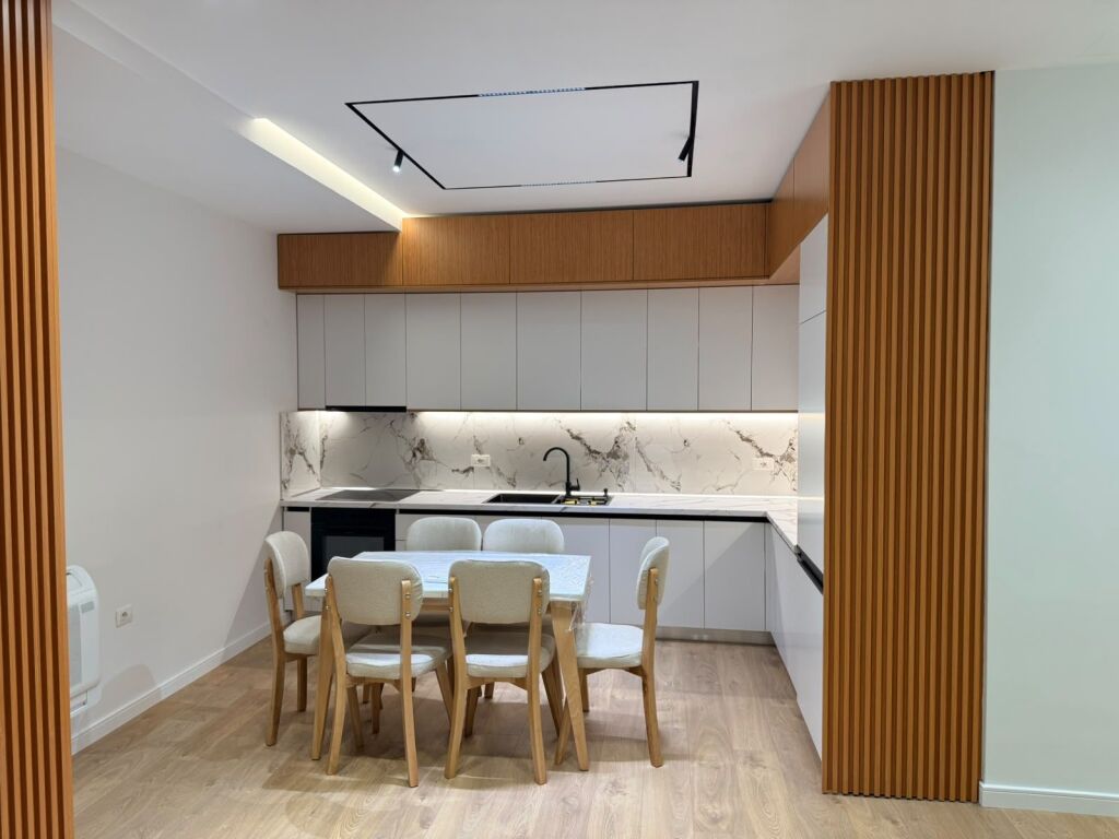 Appartamento 2+1+2 + Balcone in affitto – Via 5 Maggio !