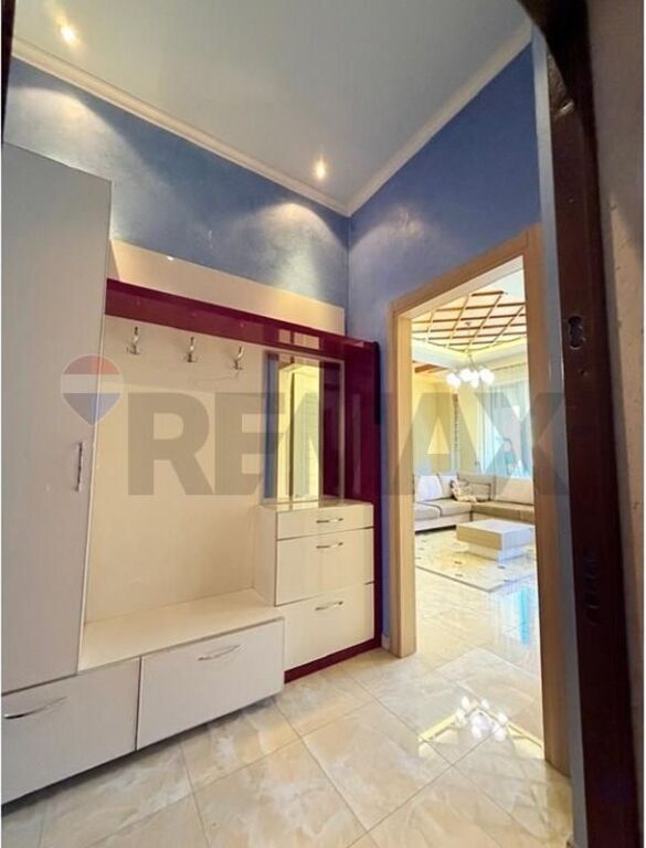 Apartament 2+1+2 me qera Pazari Ri