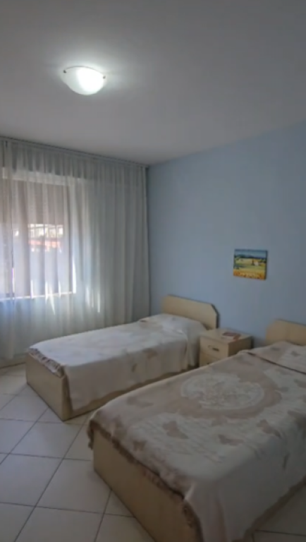APARTAMENT 2+1+2 PËR SHITJE – QENDËR TIRANË