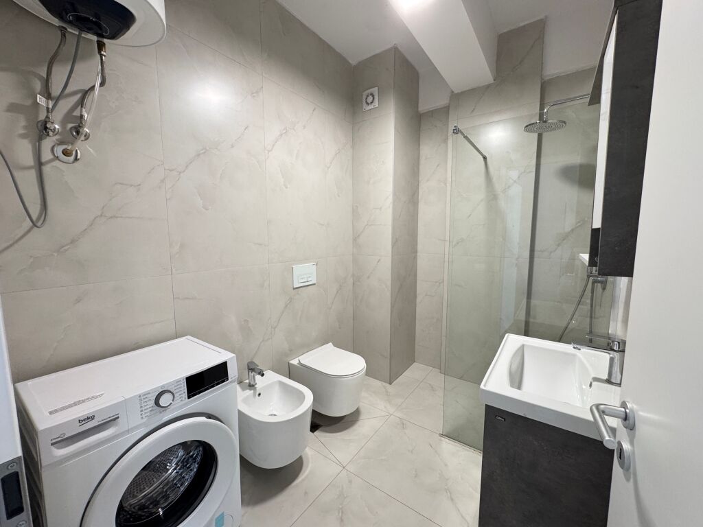 APARTAMENT 1+1 PER SHITJE TEK R.OXA NE FRESK/LINZE