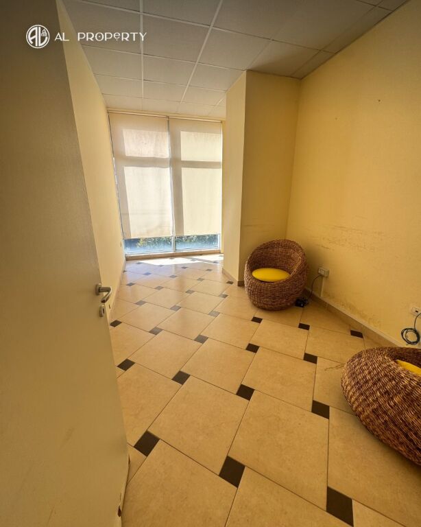 🏠 Locale commerciale in vendita presso il Tribunale