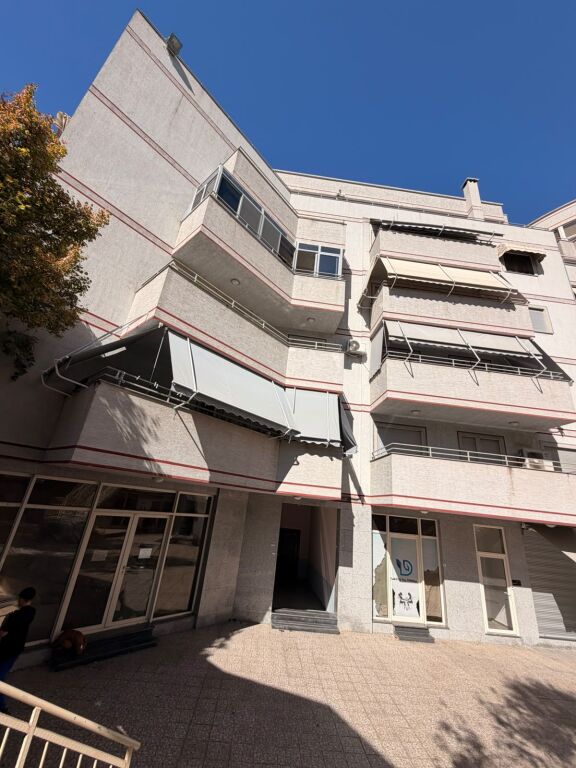 DYQAN PËR QIRA – KOMPLEKSI RAFAELO, FRESK 300 € /Muaj
