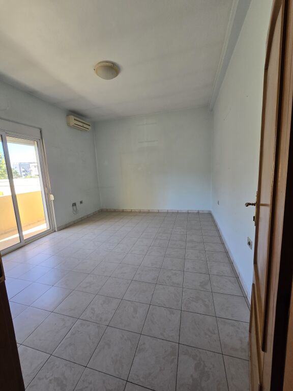 Ufficio in affitto in Via Mine Peza