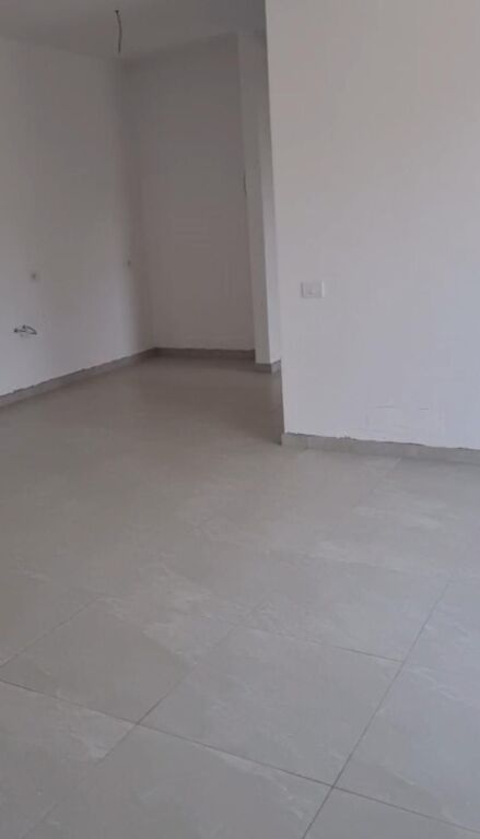 Qera | Apartament 3 + 1+2 | Rruga 5 Maji | 750 €/muaj
