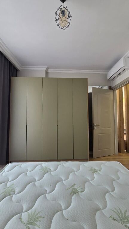 TEK STACIONI TRENIT APARTAMENT 1+1 PER QERA!