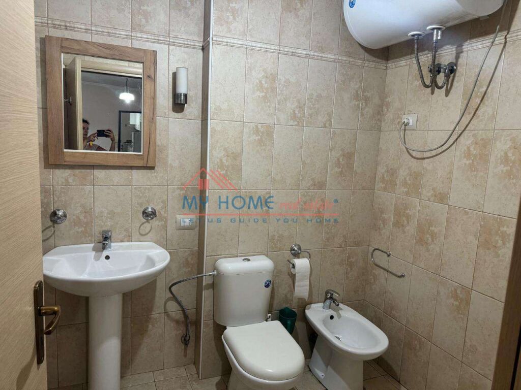 Apartament 1+1 me qera tek 21 Dhjetori ne Tirane