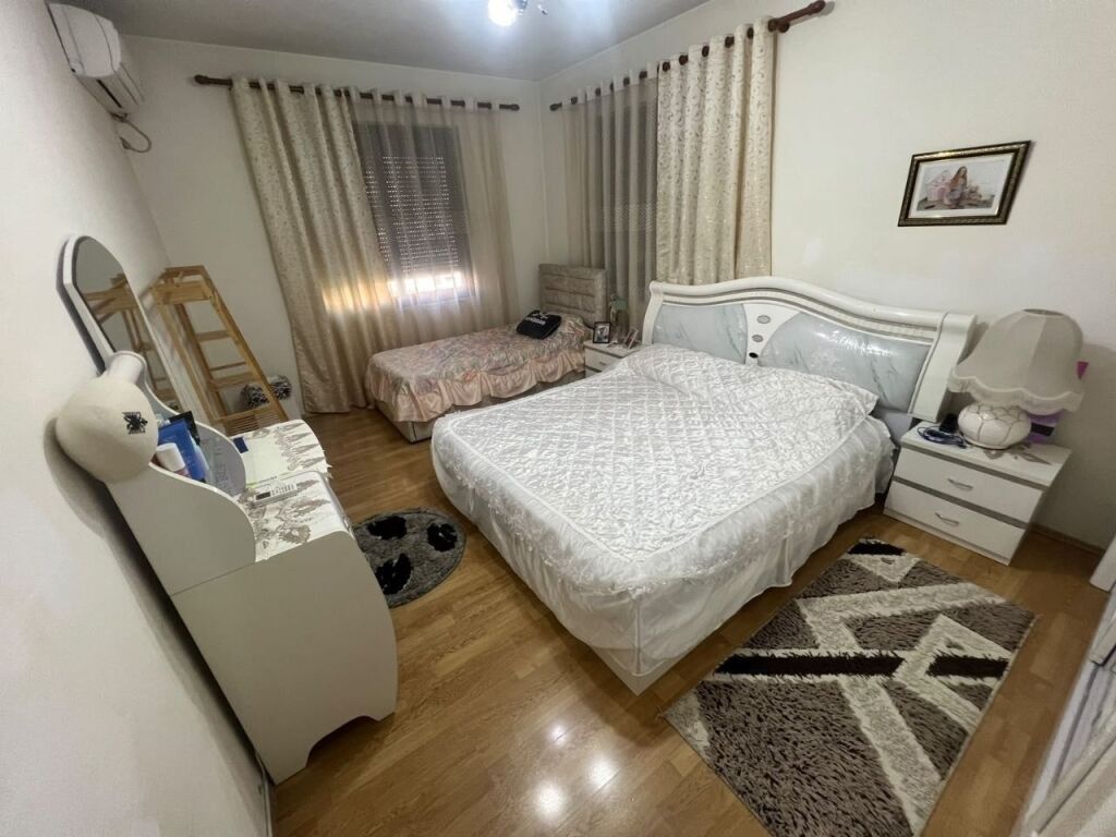 APARTAMENT 2+1 60,000 LEKE RRUGA BARDHYL