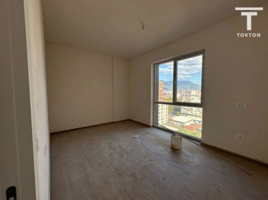 FOR SALE, APARTMENT 2+1+2, FORMER AVIATION FIELD, TIRANA