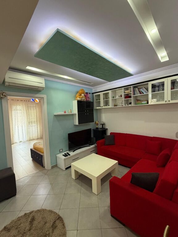 Apartament 2+1 Durres zona e ujesjellesit