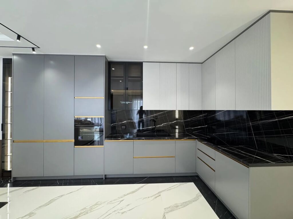 Apartment 3+1+2 for sale, New Boulevard !