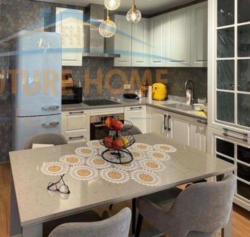 Shitet, Apartament 2+1+ Post Parkimi, Fiori di Bosko, Tiranë
