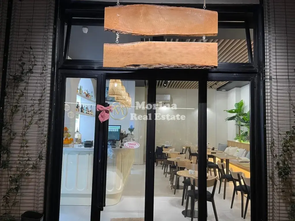 Vendita | Ambjent Biznesi | Rruga e Barrikadave | 200000 €
