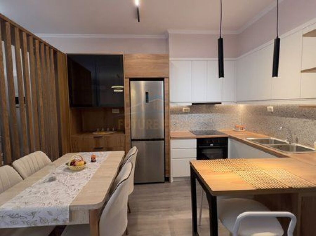 Affitto, Appartamento 2+1+2, vicino a Lake View, Tirana