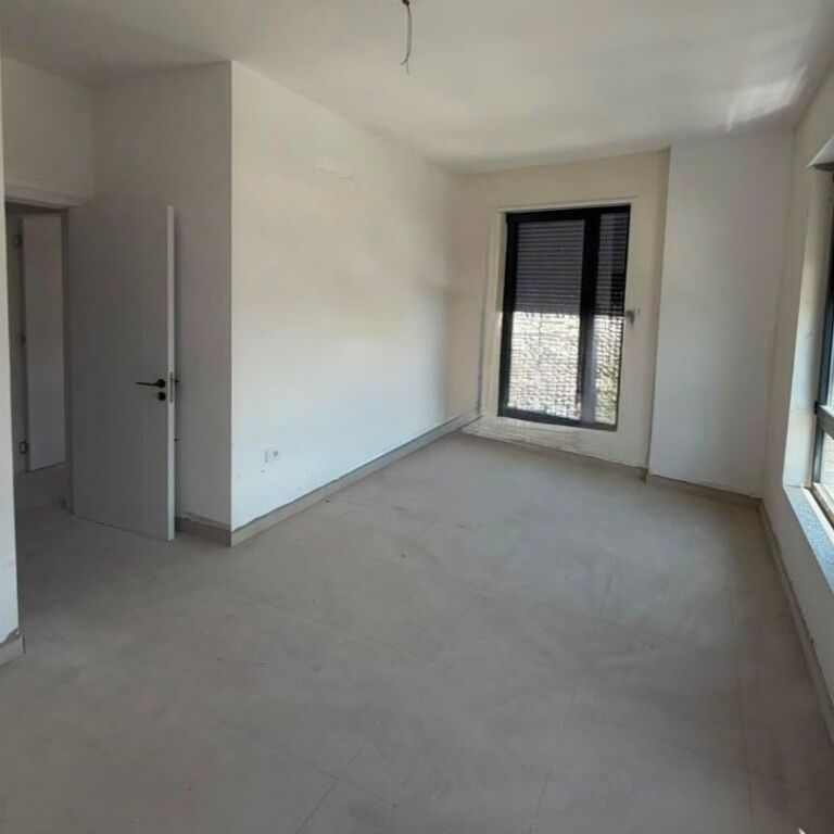 🔥Shitet apartament 3+1 + 2 tualete- Gati per banim