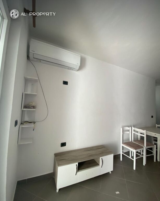🏠  Apartament 1+1  jepet  me Qira pamje deti , Durres Plazh, 40,000 Lekë/muaj