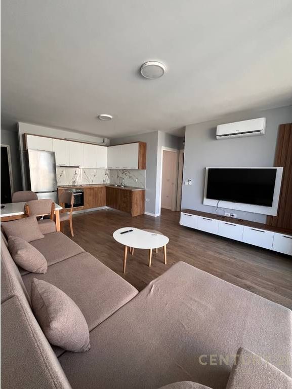 Affittasi appartamento 2+1+2+parcheggio a Fiori Di Bosko! 850 € /Mese