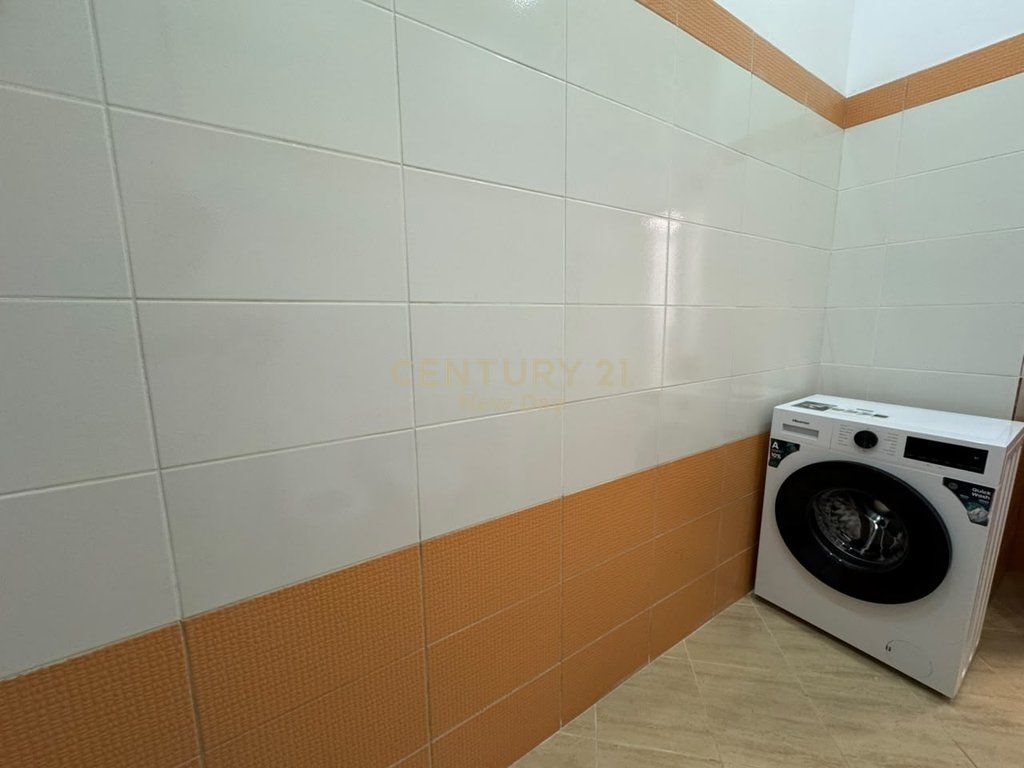 Apartament 2+1 Me Qira në Plazh, Durrës - 650€ | 87 m²