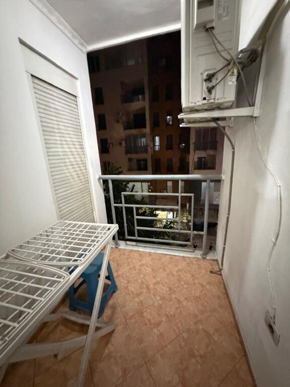Apartament 2+1+2 me Qira : Zogu i Zi