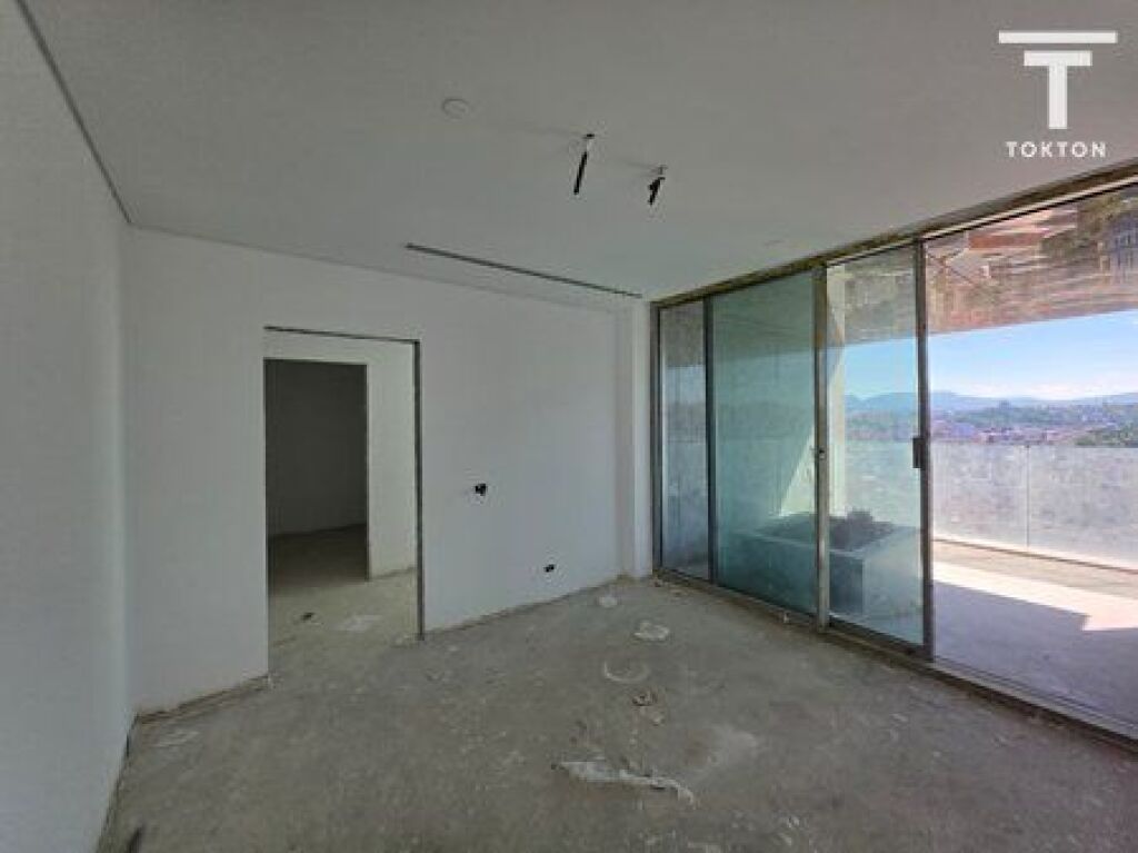 IN VENDITA, APPARTAMENTO 1+1+DEPOSITO, DOWNTOWN ONE, TIRANA
