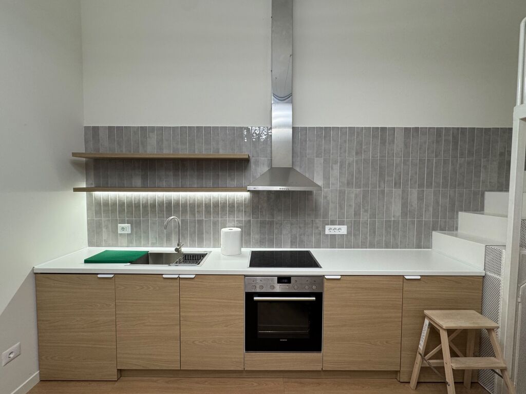 Jepet Me Qera Apartament Duplex 1+1+1 Ballkon