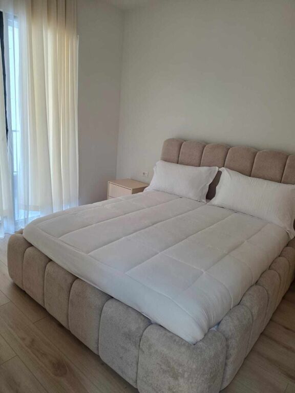 Super apartment for rent at Bulevardi i Ri