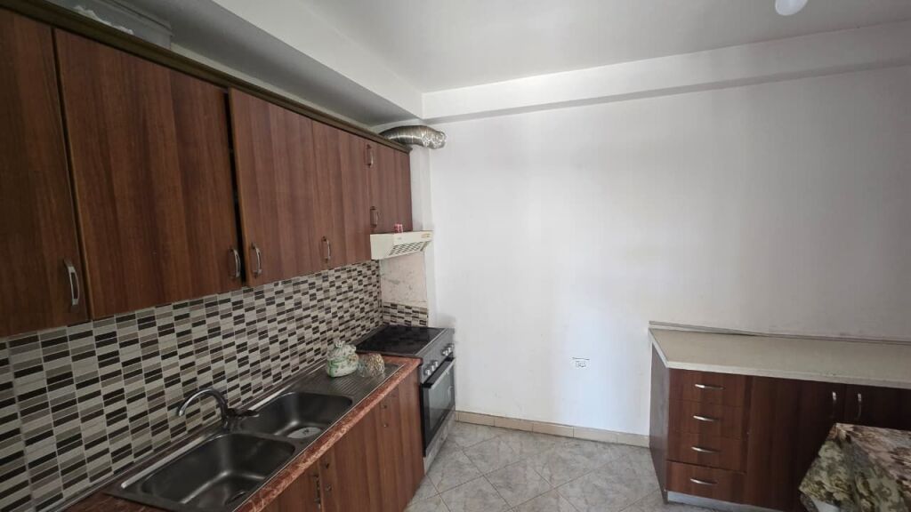 Apartament 2+1 në Vilë – Te Ish-Parku i Autobusave