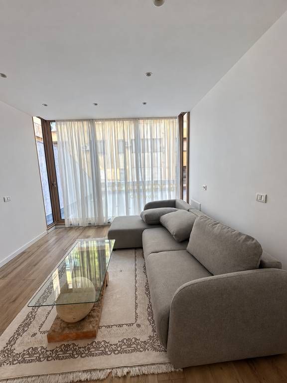 JEPET ME QIRA APARTAMENT 1+1 ME TARRACË, TEK MERIDIANI, SHKODËR