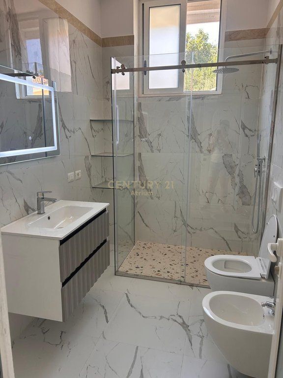FOR RENT 2+1 APARTMENT IN A PRIVATE VILLA IN MULLET