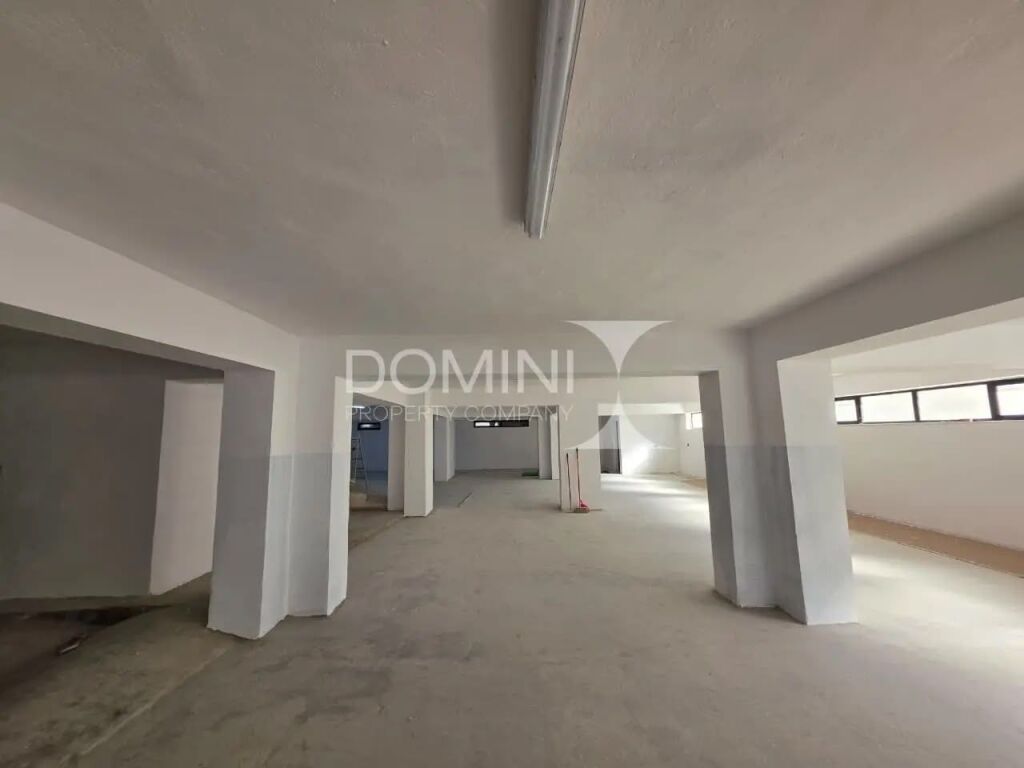 Locale in affitto, Via Dritan Hoxha !