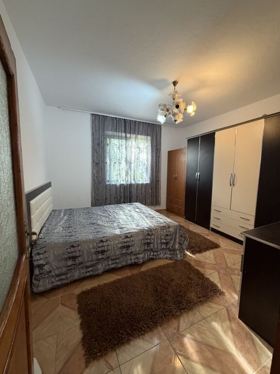 SHTEPI ME QERA 1+1 (KUZHINE + SALLON + DHOME GJUMI)