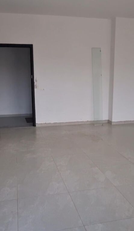 Qera | Apartament 3 + 1+2 | Rruga 5 Maji | 750 €/muaj